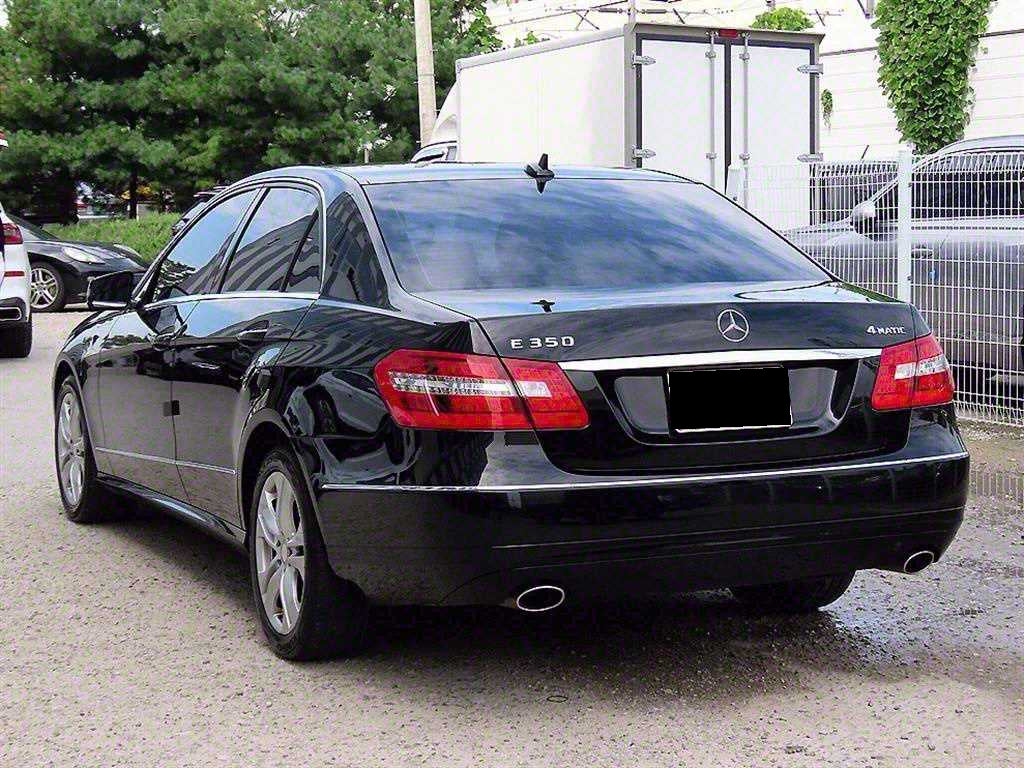 Mercedes-Benz E-Class — photo 03