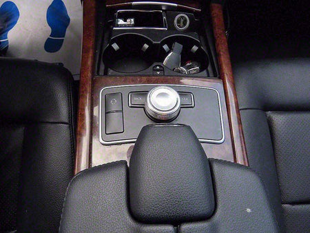 Mercedes-Benz E-Class — photo 12