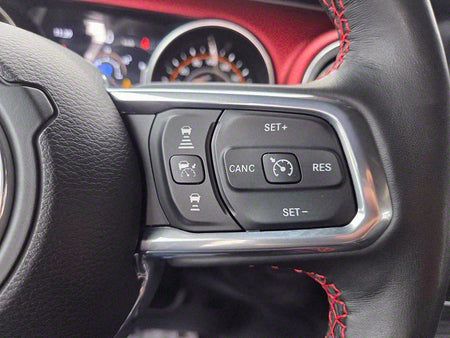 Jeep Wrangler — photo 14