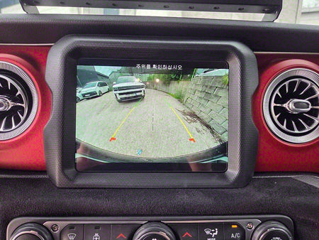 Jeep Wrangler — photo 17