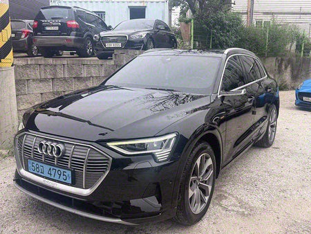 Audi e-tron — photo 01