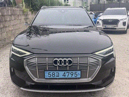 Audi e-tron — photo 02