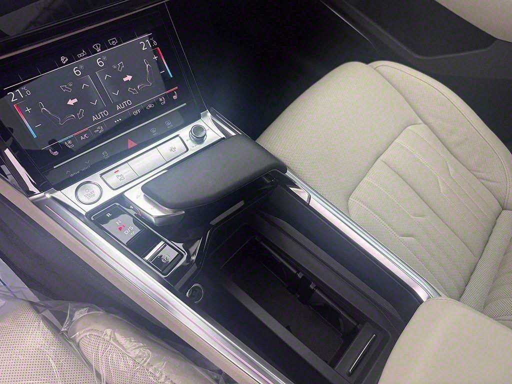 Audi e-tron — photo 11