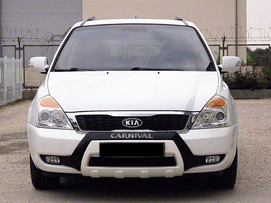 Kia Carnival — photo 01