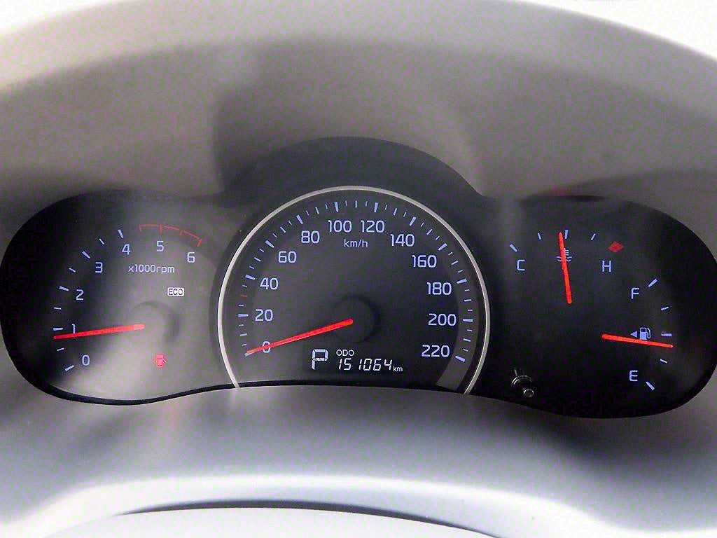 Kia Carnival — photo 10