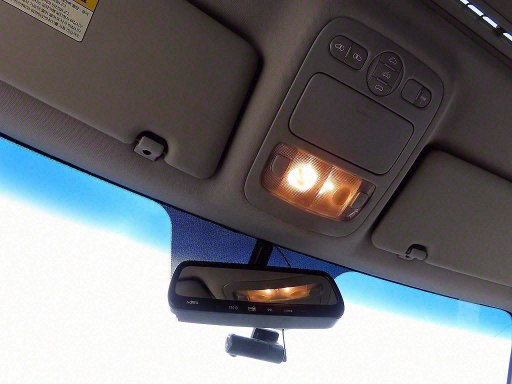 Kia Carnival — photo 14