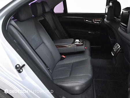 Mercedes-Benz S-Class — photo 12