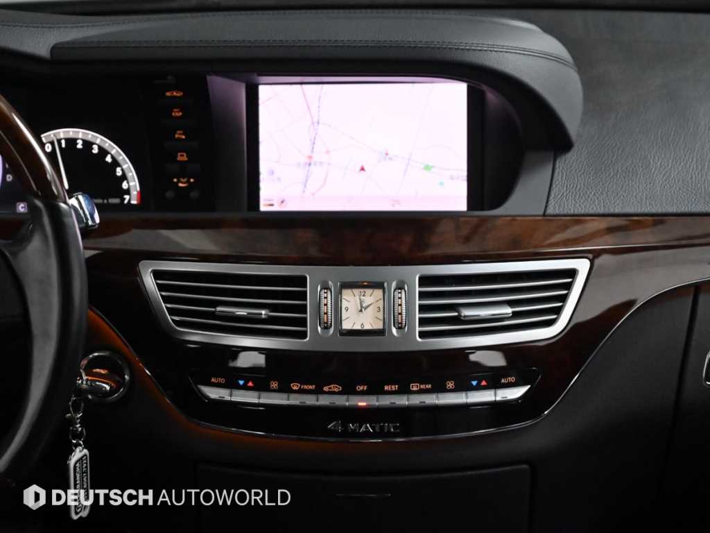 Mercedes-Benz S-Class — photo 14