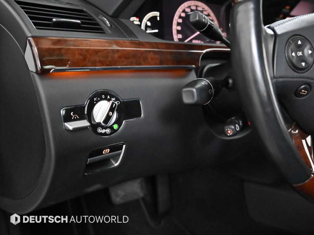 Mercedes-Benz S-Class — photo 17