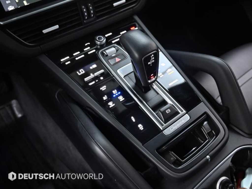 Porsche Cayenne — photo 09