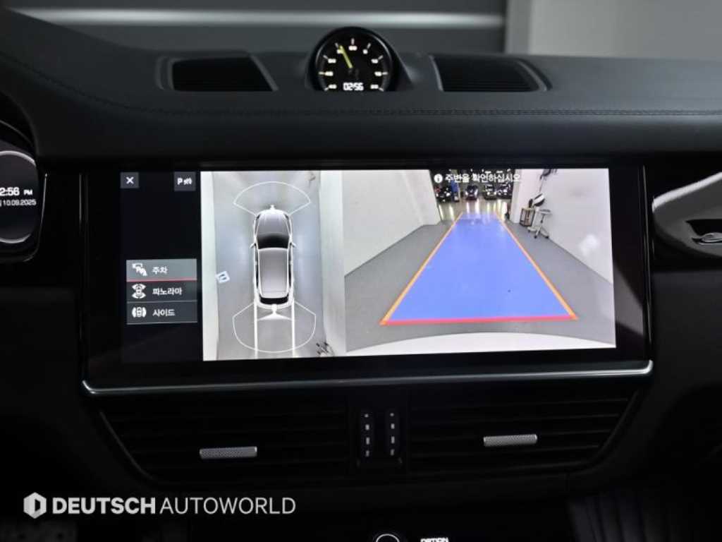 Porsche Cayenne — photo 15
