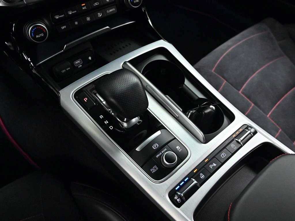 Kia Stinger — photo 09