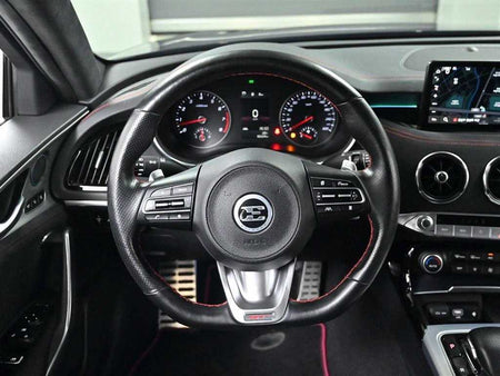 Kia Stinger — photo 13