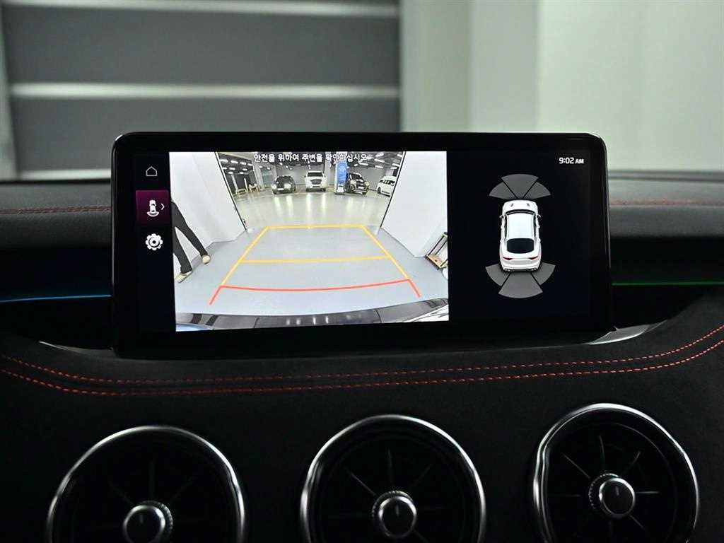 Kia Stinger — photo 15
