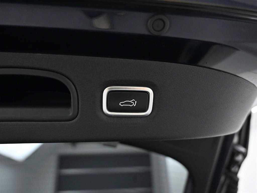 Kia Stinger — photo 20