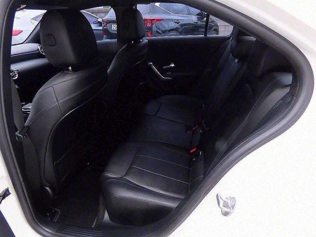 Mercedes-Benz A-Class — photo 07