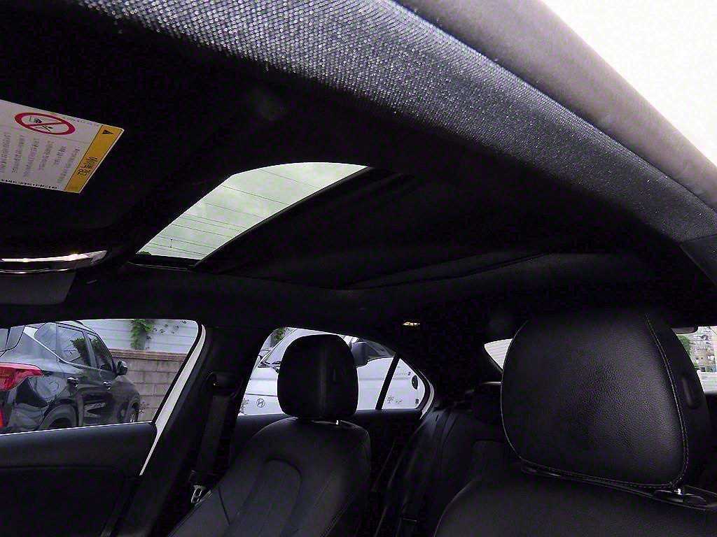 Mercedes-Benz A-Class — photo 18
