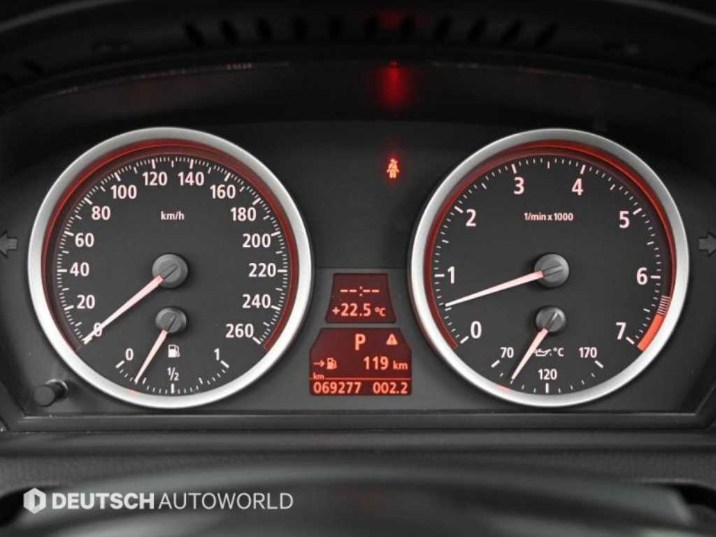 BMW 6-Series — photo 08