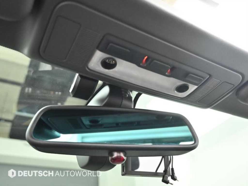 BMW 6-Series — photo 18