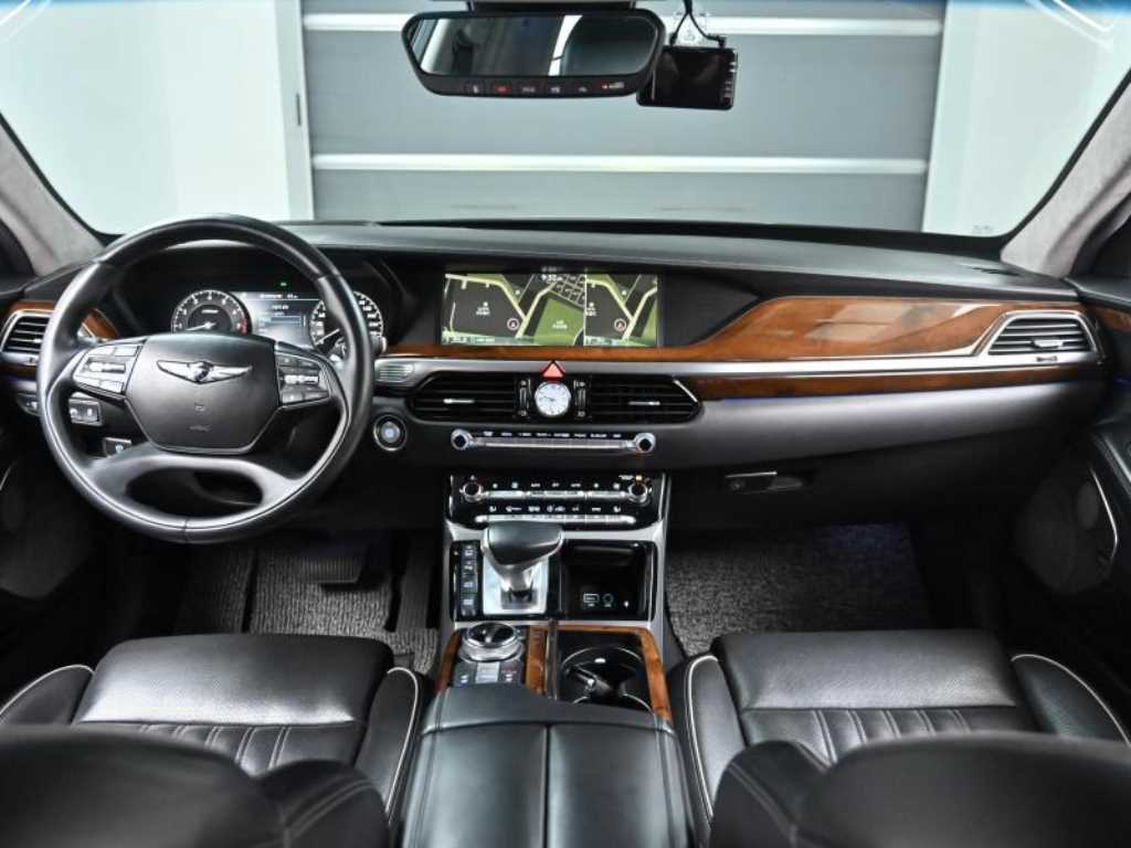 Genesis EQ900 — photo 07