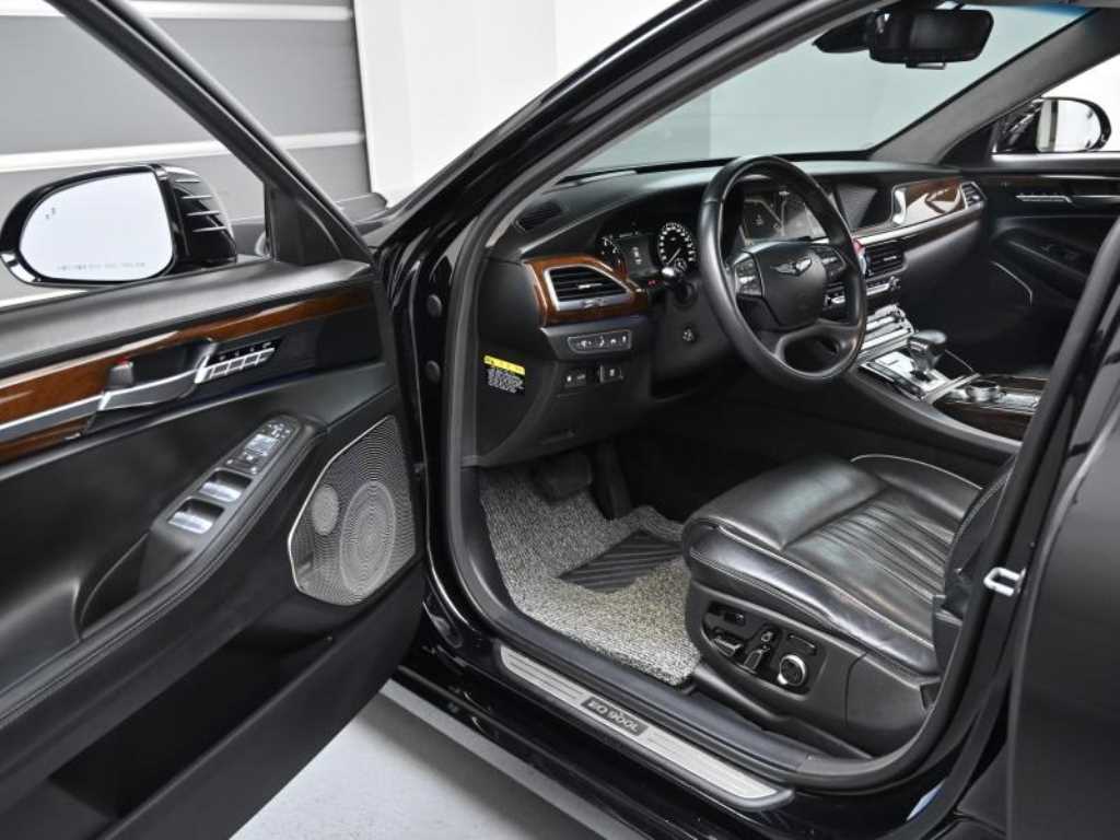 Genesis EQ900 — photo 11