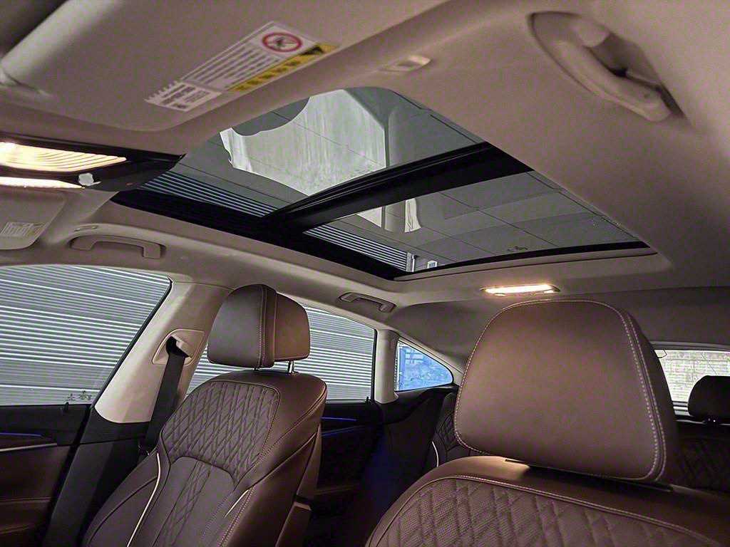 BMW Gran Turismo — photo 14
