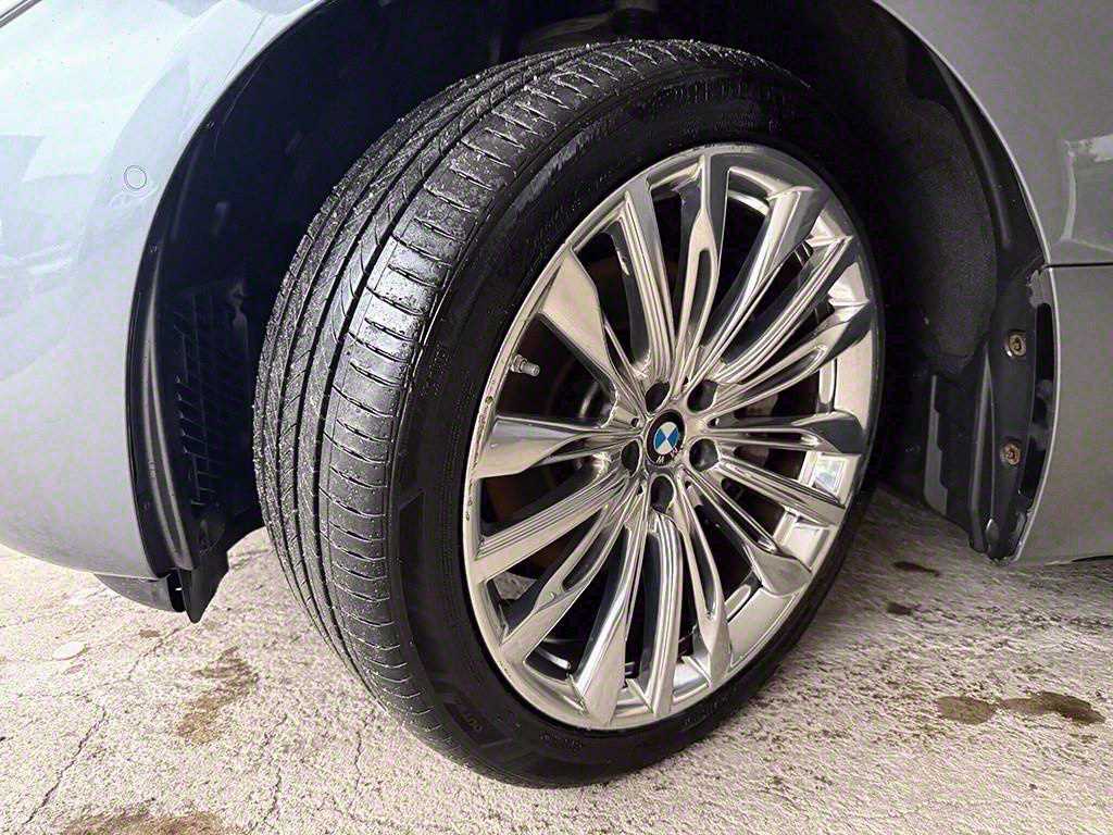 BMW Gran Turismo — photo 20