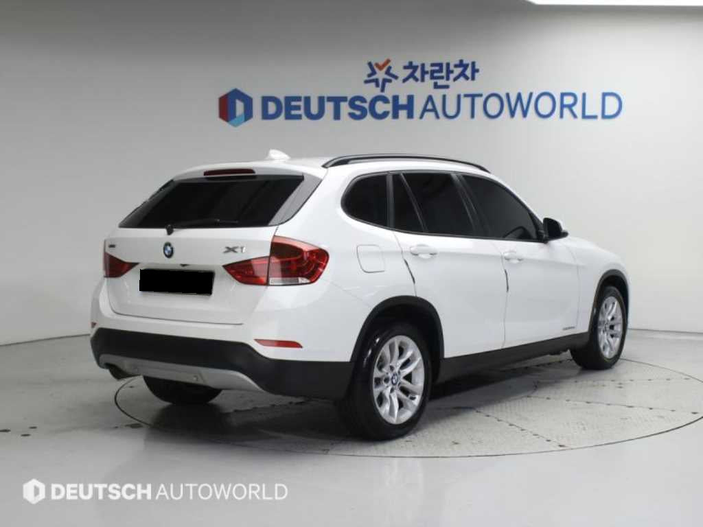 BMW X1 — photo 02
