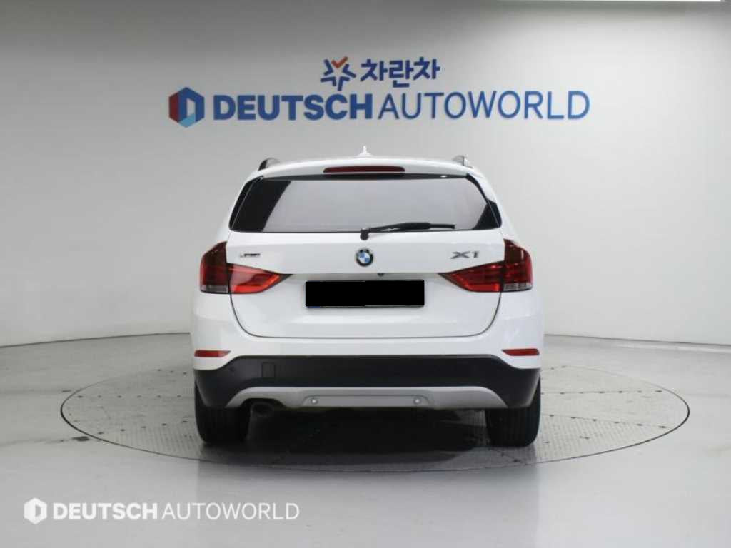 BMW X1 — photo 04