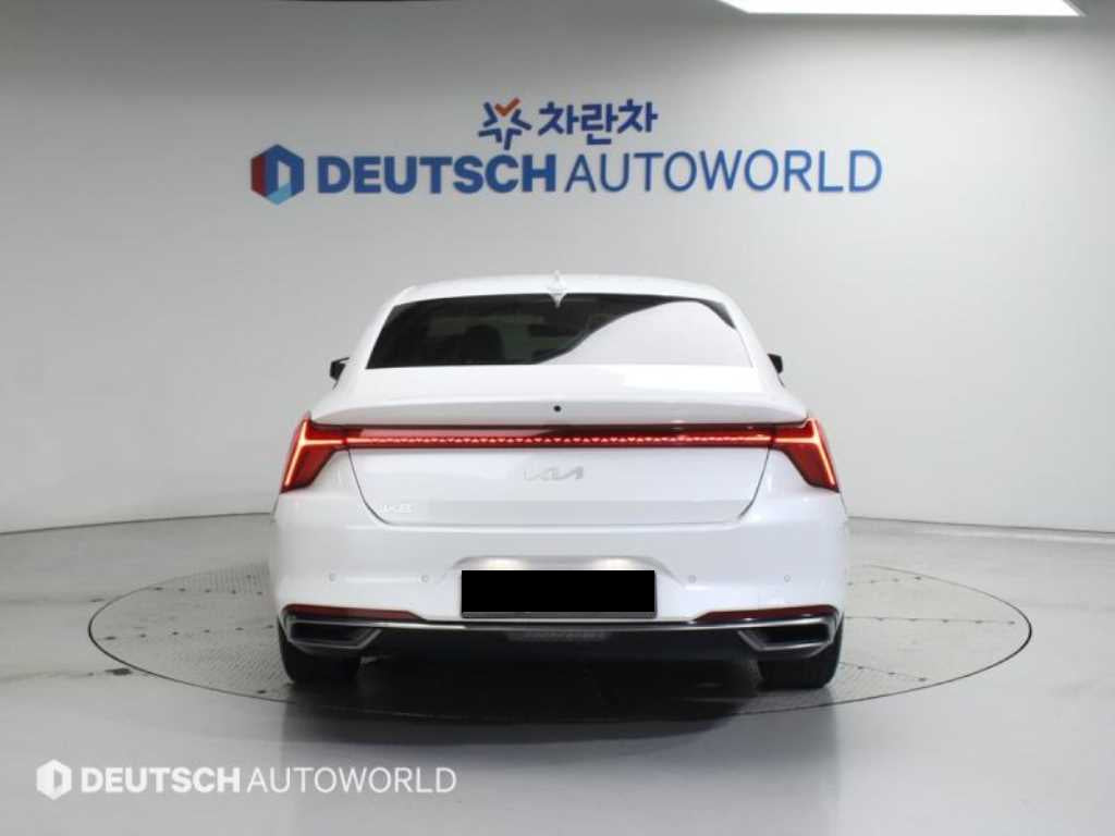 Kia K8 — photo 04