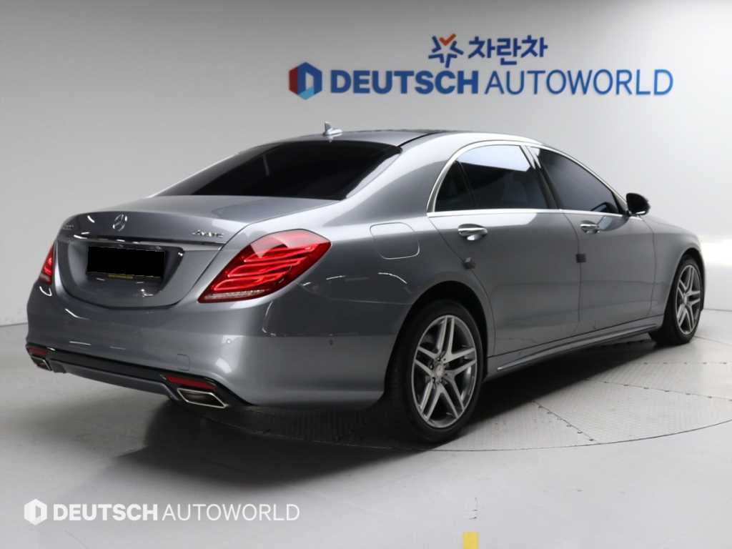 Mercedes-Benz S-Class — photo 02