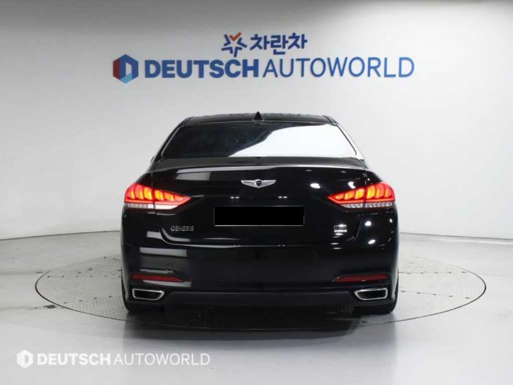 Hyundai Genesis — photo 04