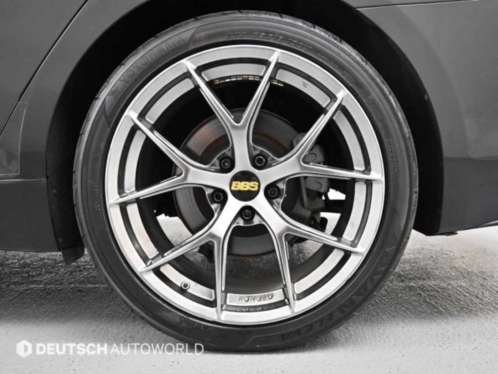 Hyundai Genesis — photo 05