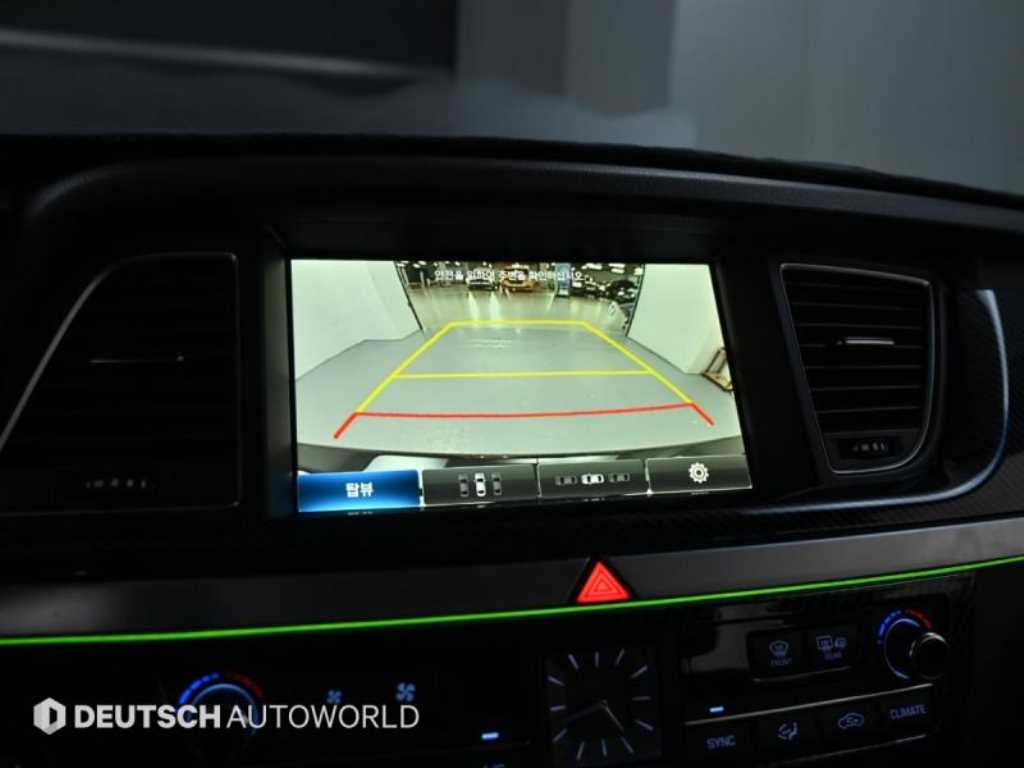 Hyundai Genesis — photo 15