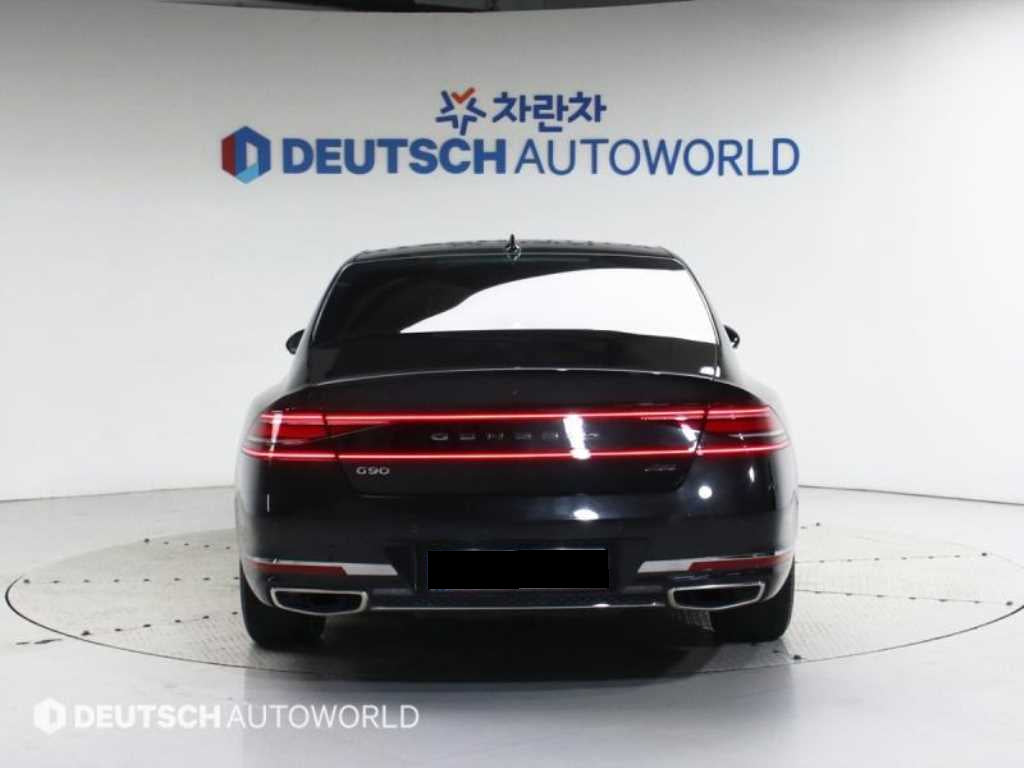 Genesis G90 — photo 04