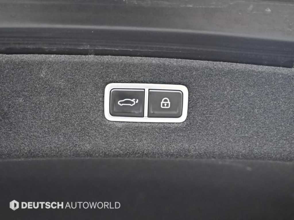Genesis G90 — photo 20