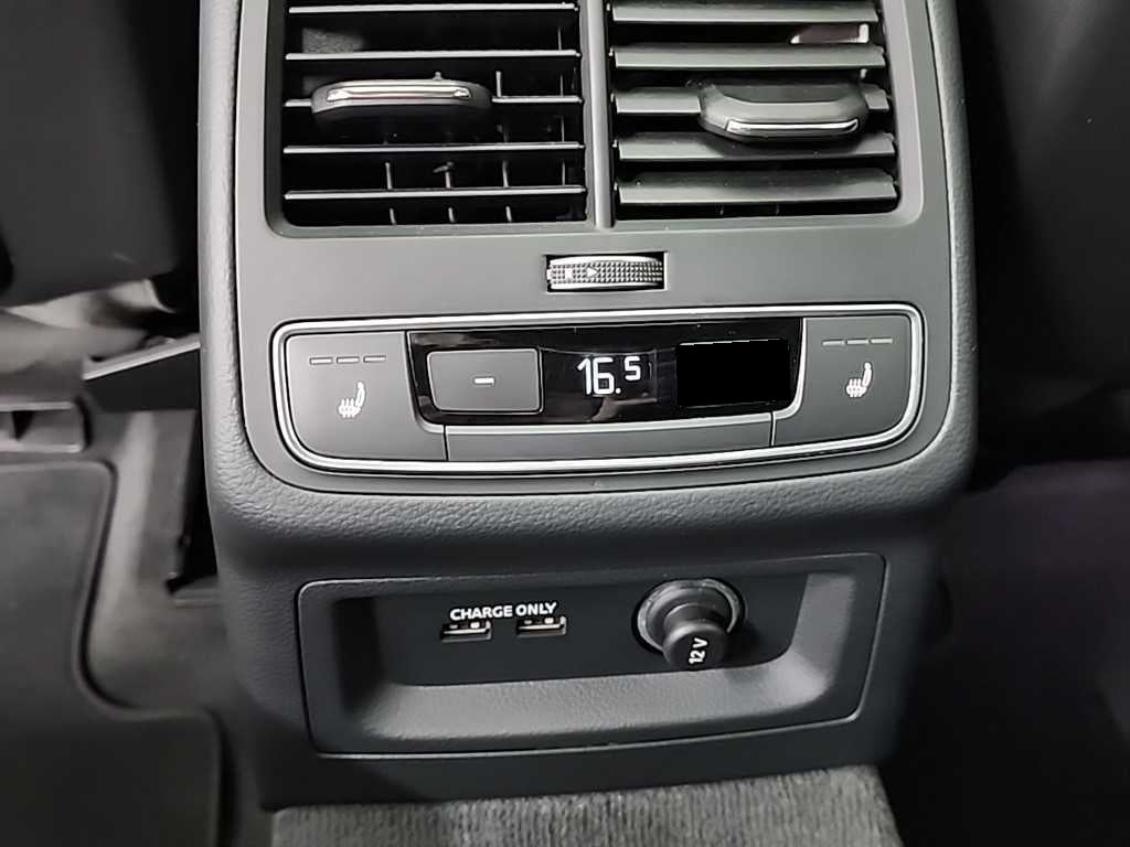 Audi A4 — photo 13