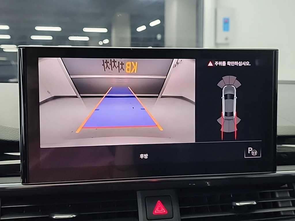 Audi A4 — photo 16