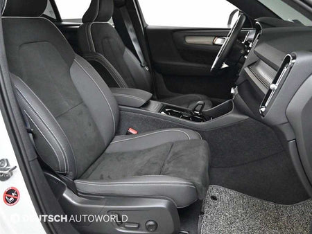 Volvo XC40 — photo 10
