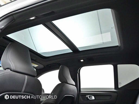 Volvo XC40 — photo 19