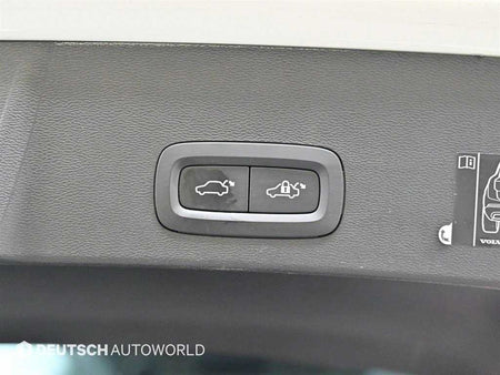 Volvo XC40 — photo 20