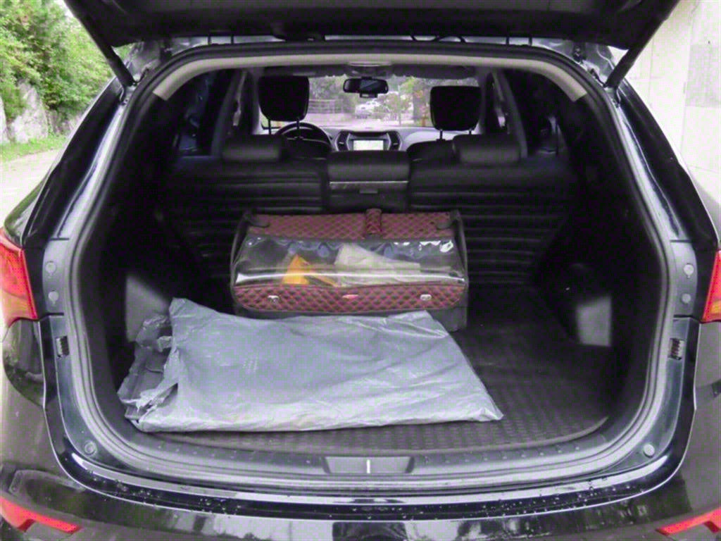 Hyundai Santafe — photo 18