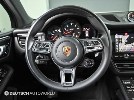 Porsche Macan — photo 06