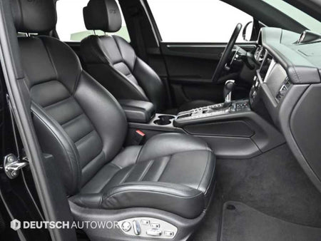 Porsche Macan — photo 10