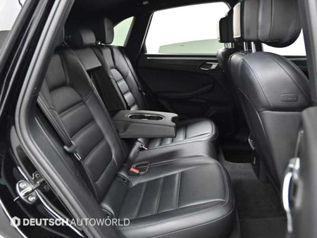 Porsche Macan — photo 12