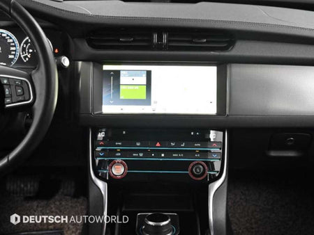 Jaguar XF — photo 14