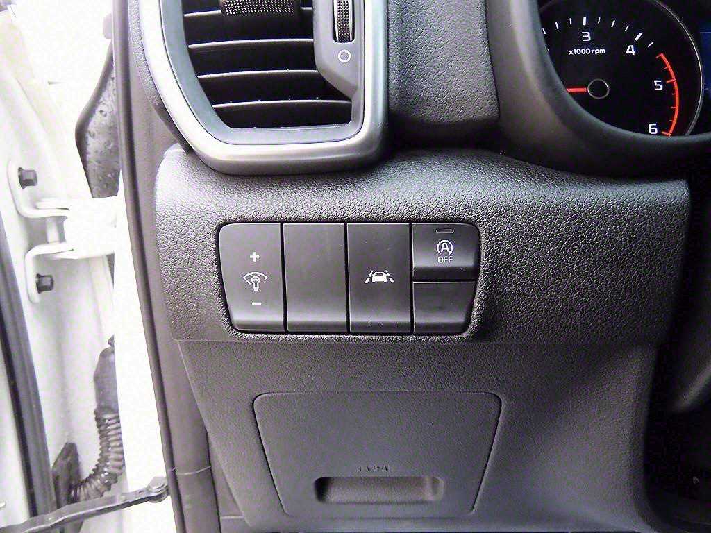 Kia Sportage — photo 12