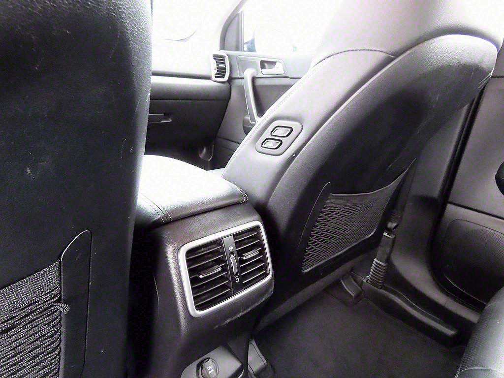 Kia Sportage — photo 17