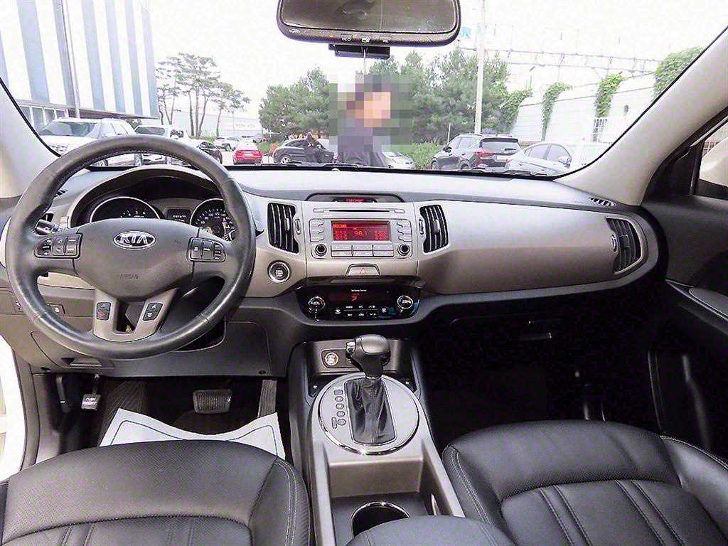 Kia Sportage — photo 07