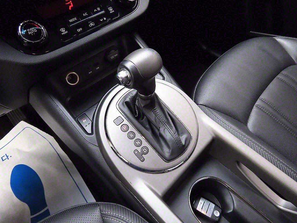Kia Sportage — photo 10
